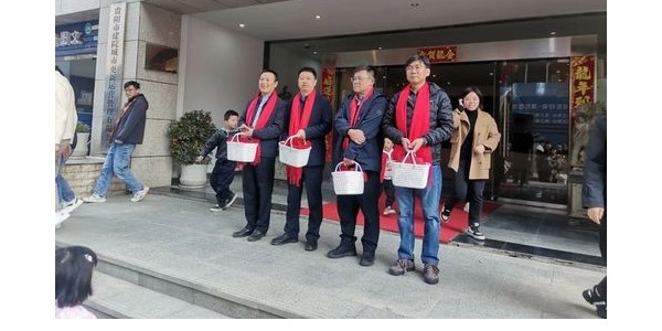 龍行龘龘，開工大吉，擼起袖子加油干!